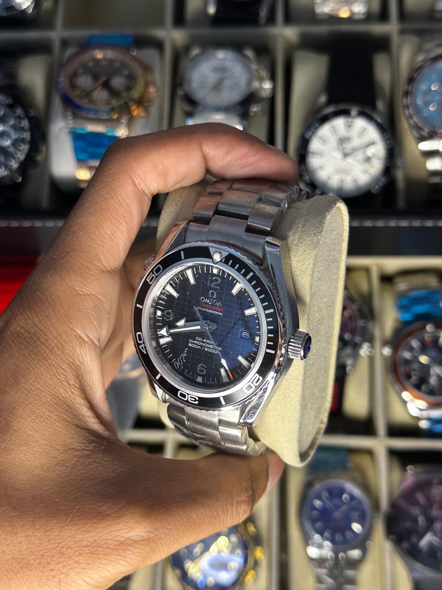 Omega 007