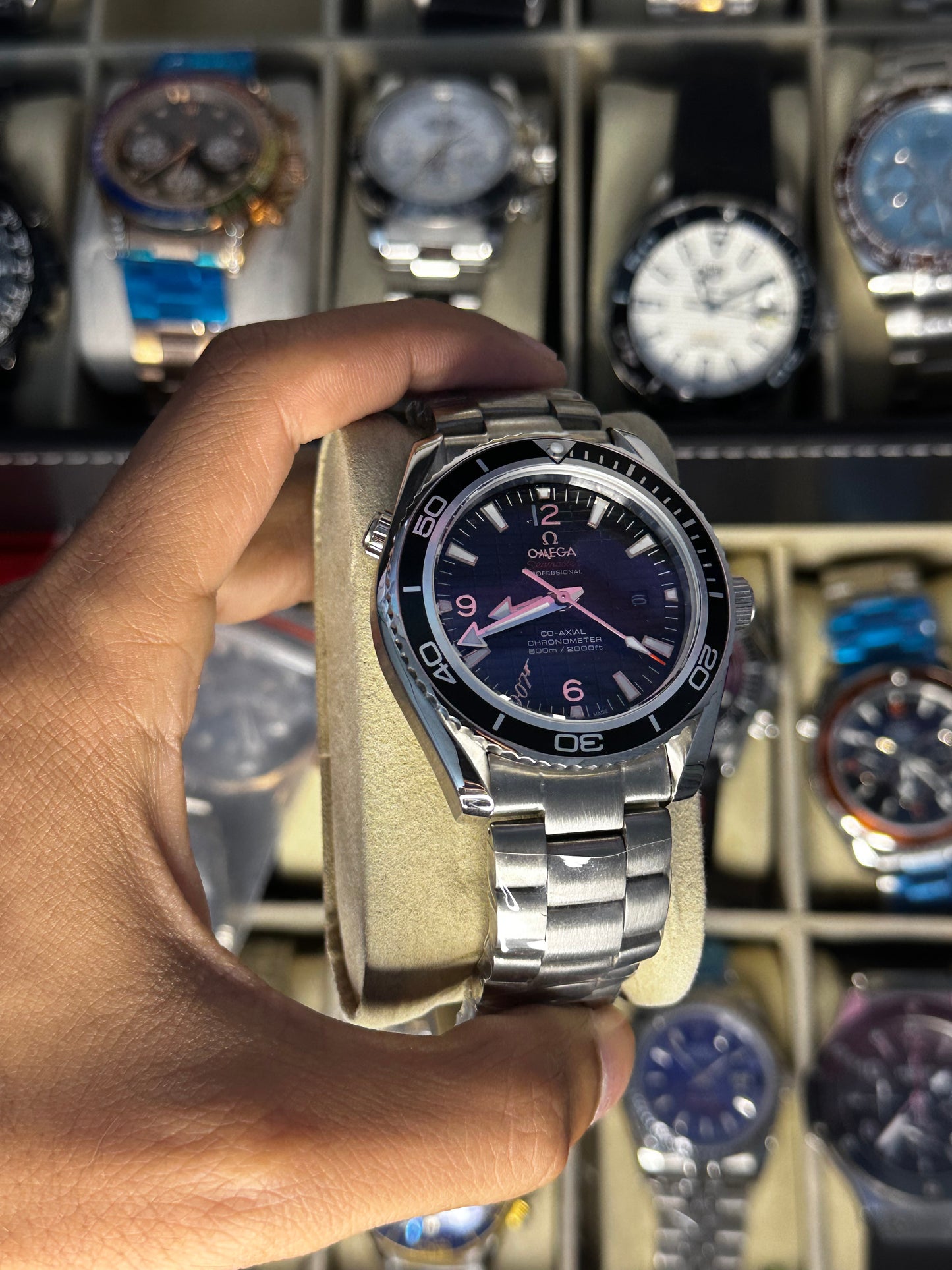 Omega 007