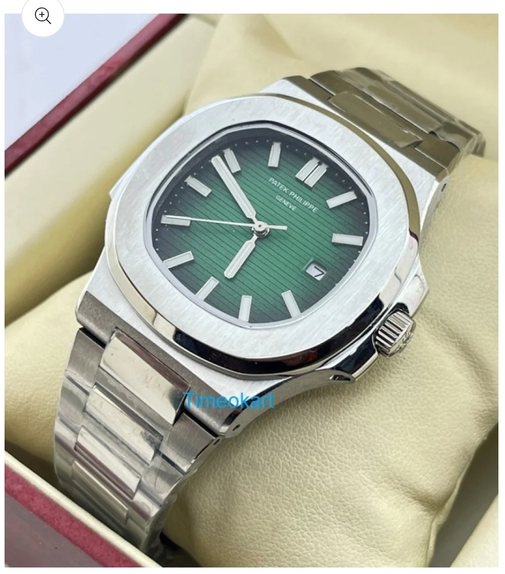 Nautilus green dial
