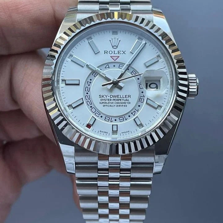 Skydweller 42mm White dial