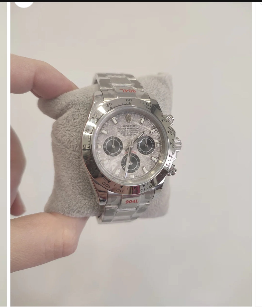 Daytona white gold 
meteorite